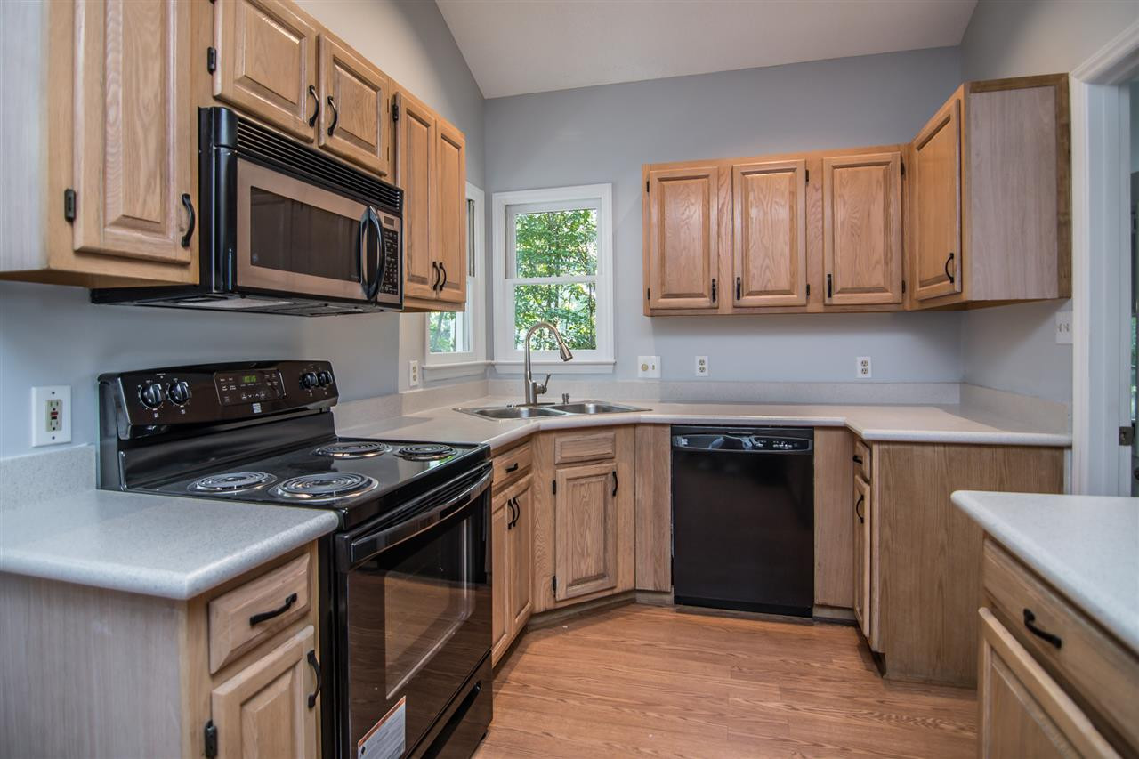 4913 Liverpool Lane Raleigh, NC 27604 - Photo 9 of 25 Kitchen