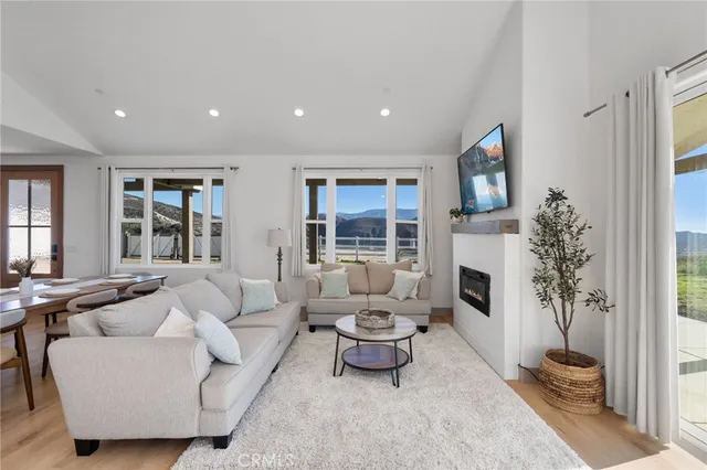 $1,799,999 | 41950 Calle La, Temecula, CA 92592