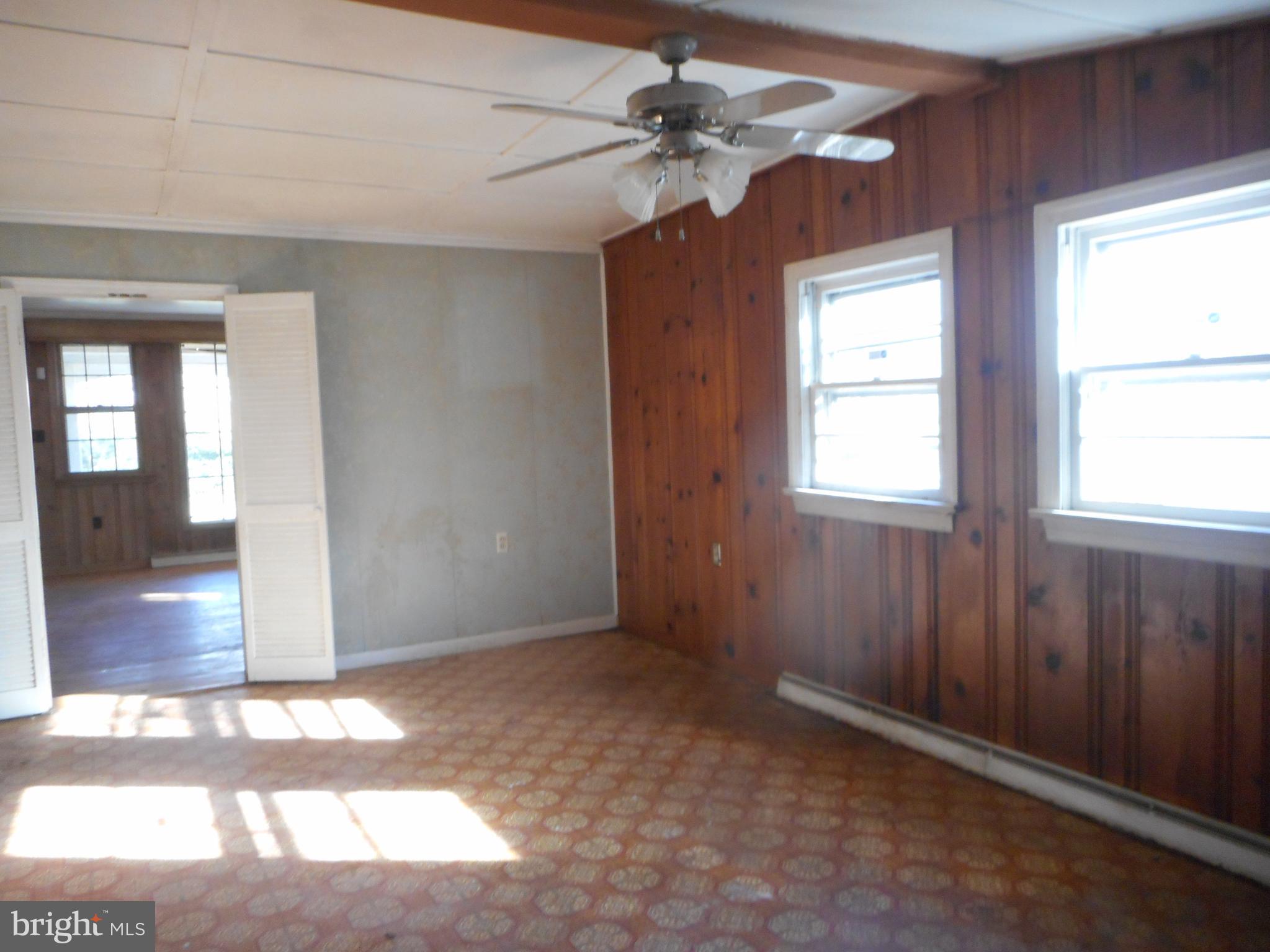 8507 Dangerfield Road Clinton, MD 20735 - Photo 3 of 15 Dining room