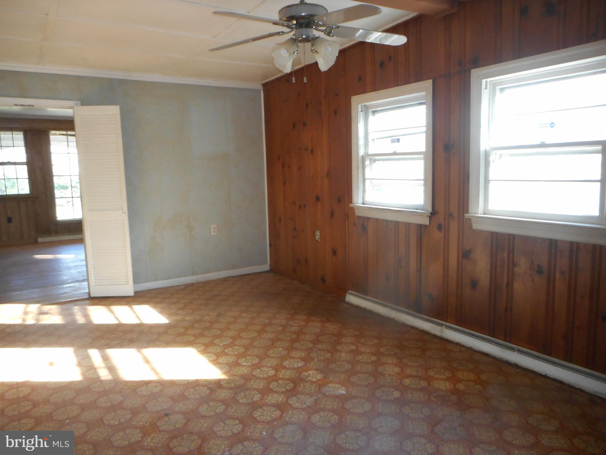 8507 Dangerfield Road Clinton, MD 20735 - Photo 4 of 15 Dining Room