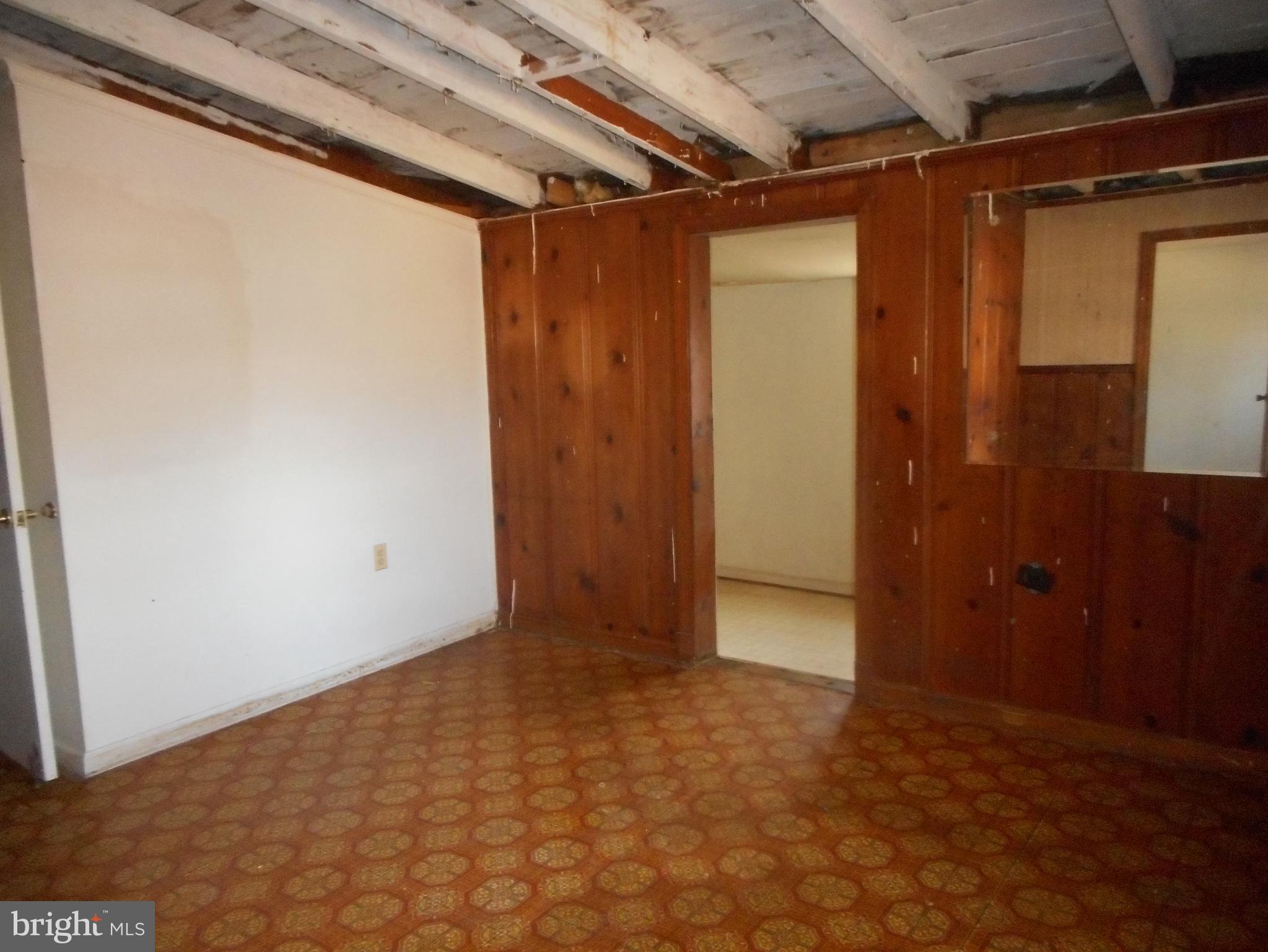 8507 Dangerfield Road Clinton, MD 20735 - Photo 8 of 15 Master Bedroom