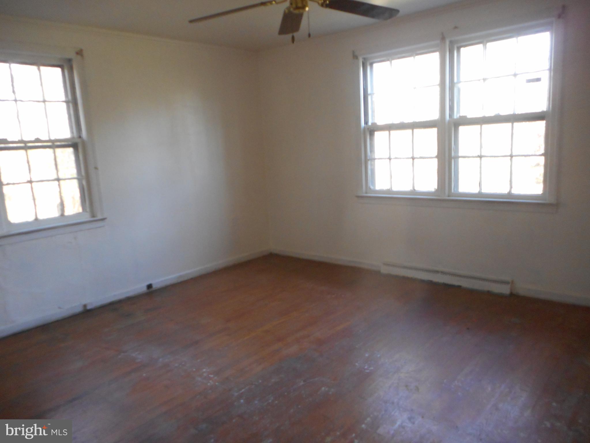 8507 Dangerfield Road Clinton, MD 20735 - Photo 10 of 15 Bedroom #2
