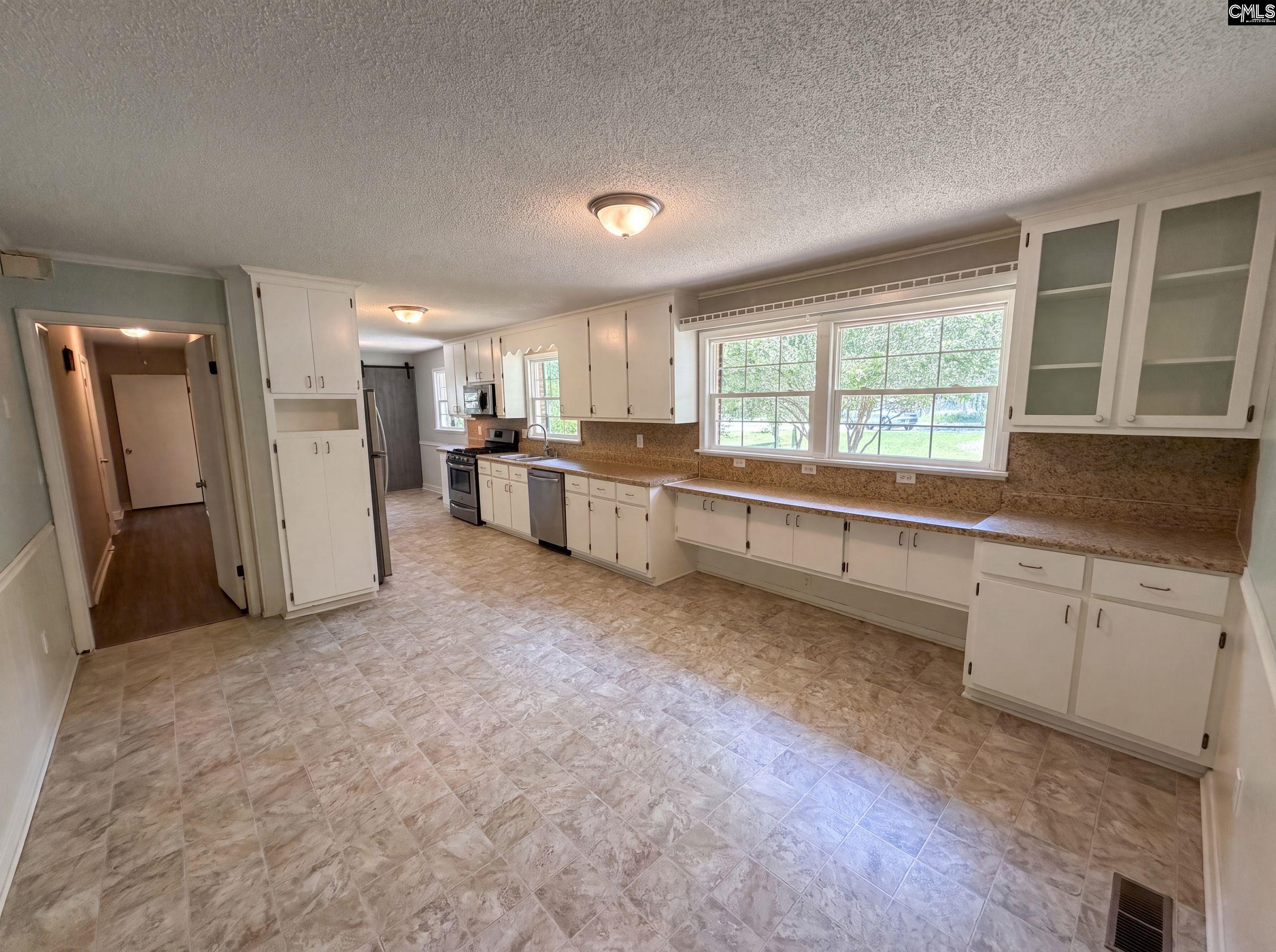 104 Round Knob Road Lexington, SC 29072 - Photo 2 of 29
