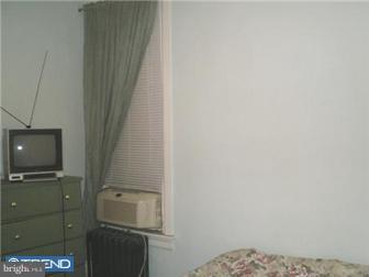 7425 Beverly Road Philadelphia, PA 19138 - Photo 4 of 7 Bedroom 2