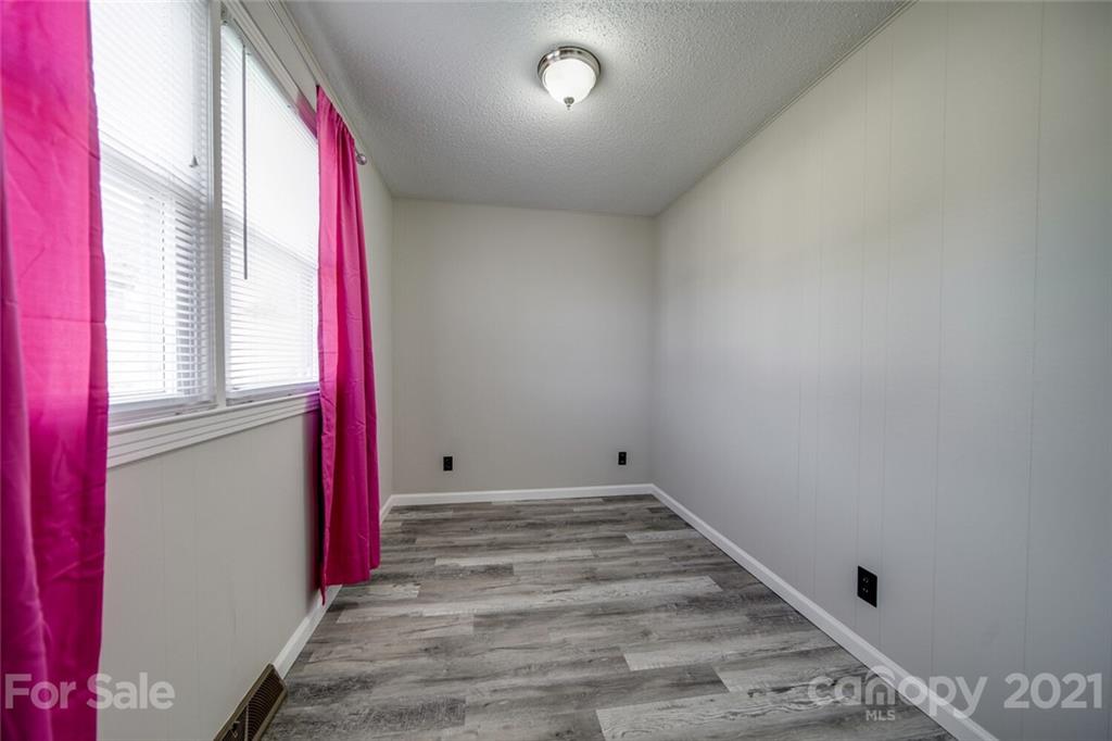 115 Falls Road Badin, NC 28009 - Photo 11 of 32 Gallery Image 11