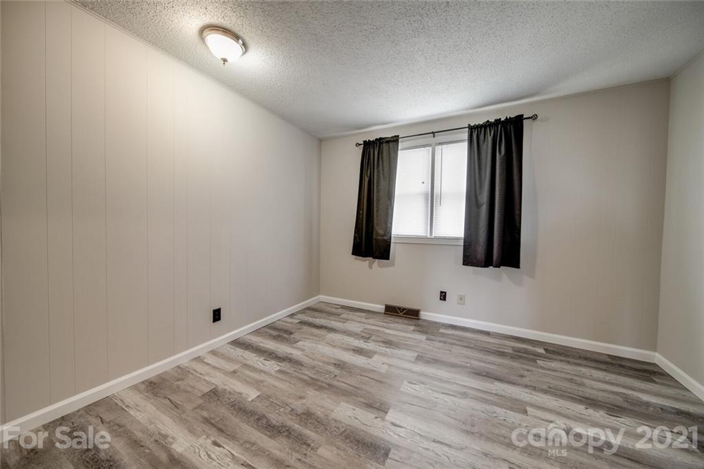 115 Falls Road Badin, NC 28009 - Photo 13 of 32 Gallery Image 13