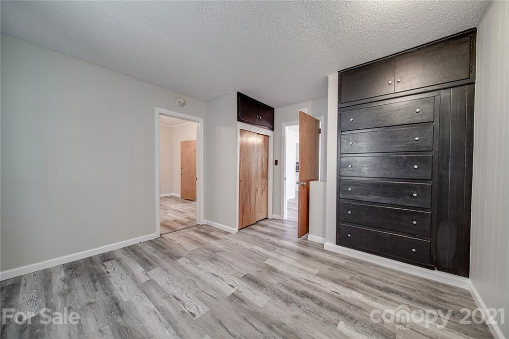 115 Falls Road Badin, NC 28009 - Photo 15 of 32 Gallery Image 15