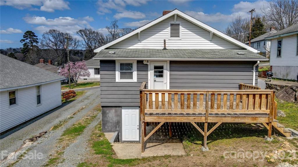 115 Falls Road Badin, NC 28009 - Photo 28 of 32 Gallery Image 28
