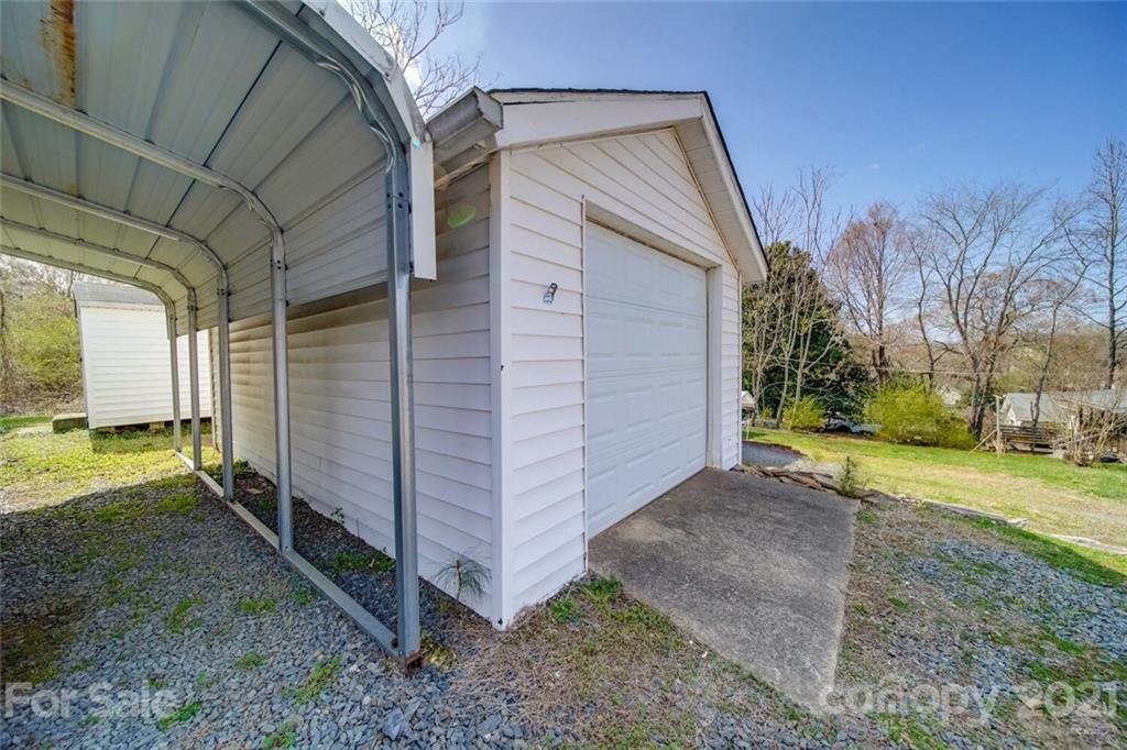 115 Falls Road Badin, NC 28009 - Photo 31 of 32 Gallery Image 31