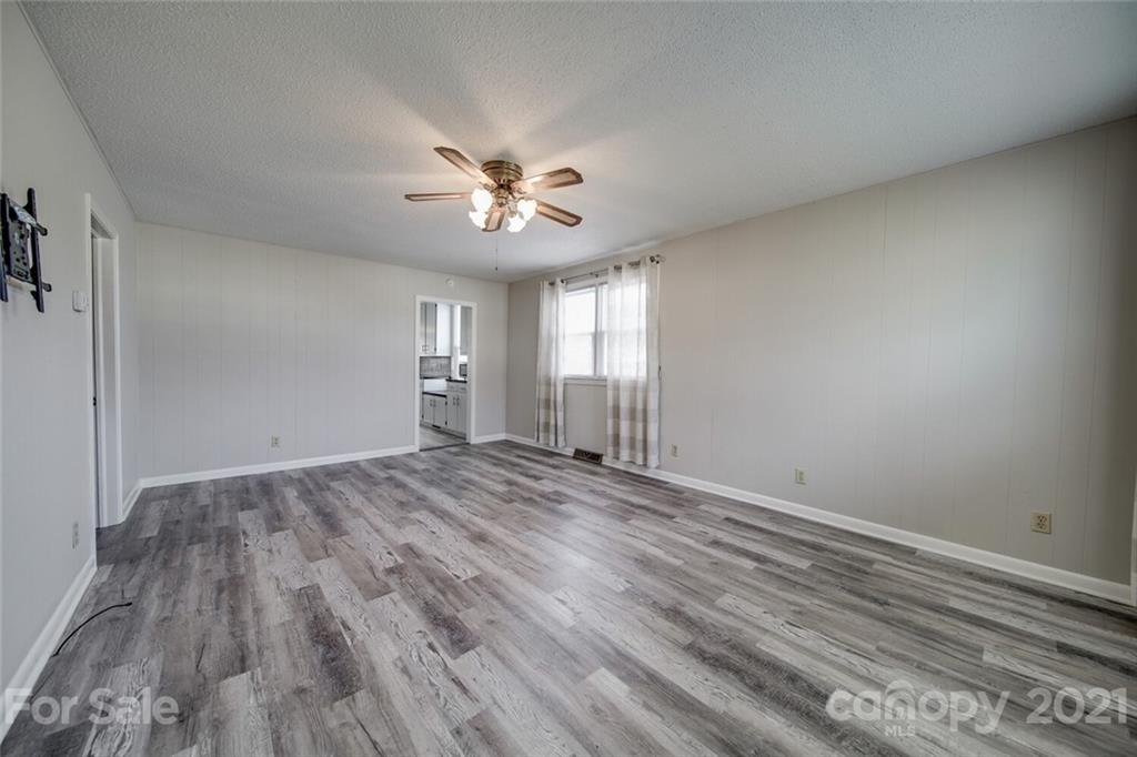 115 Falls Road Badin, NC 28009 - Photo 10 of 32 Gallery Image 10