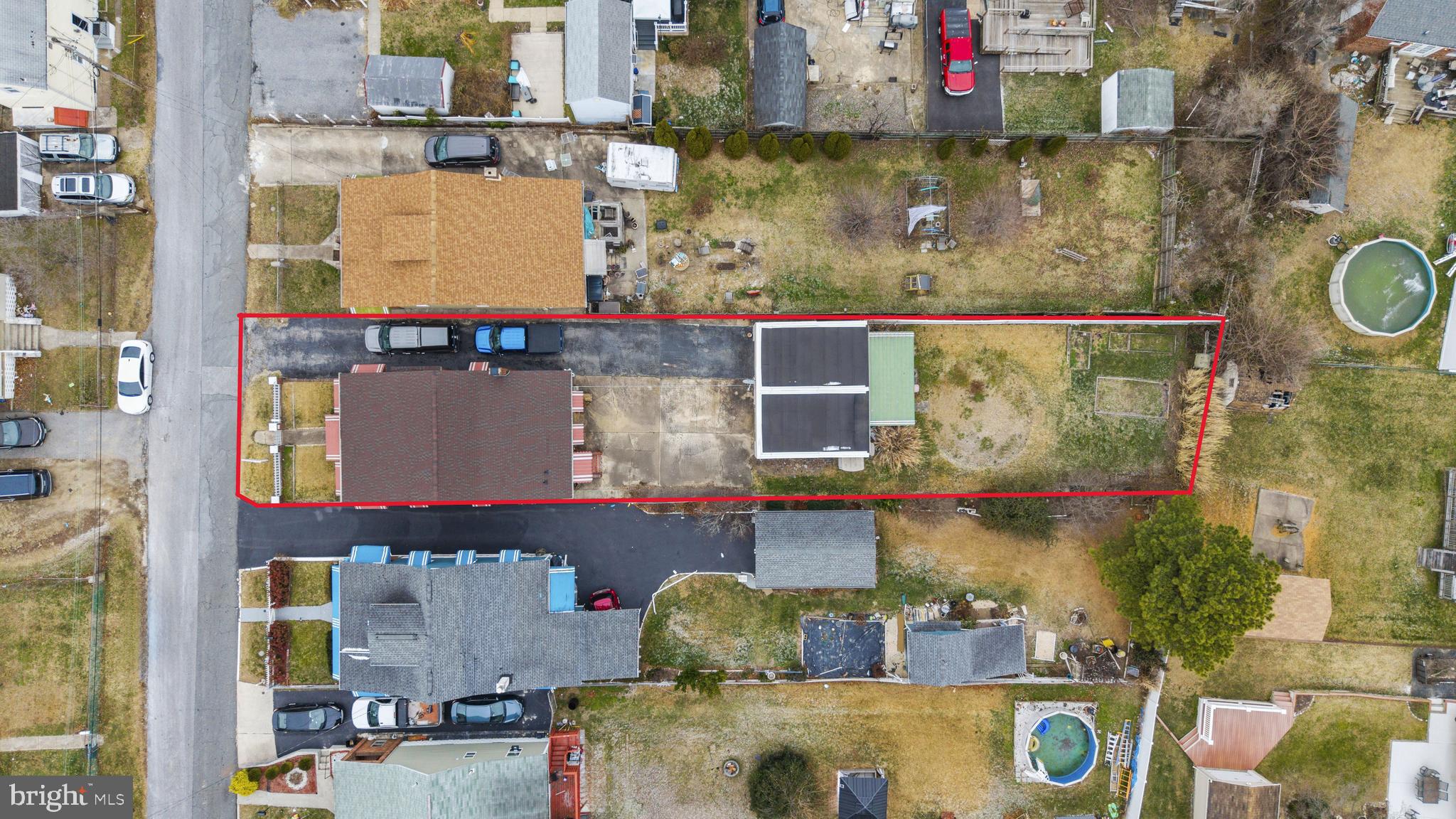 7627 Carson Avenue Baltimore, MD 21224 - Photo 33 of 38 an aerial view of a houses