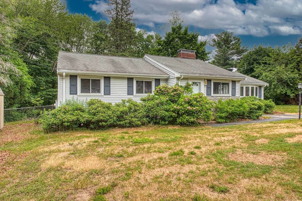7 Laurel Road Sharon, MA 02067 - Photo 2 of 31
