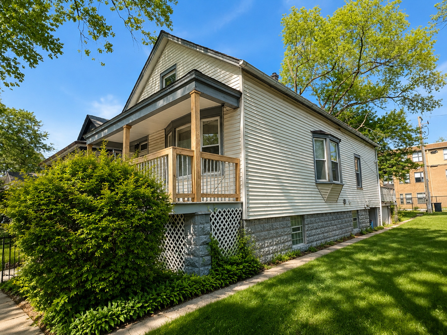 5149 South Carpenter Street Chicago, IL 60609 - Photo 2 of 13