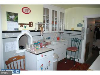 1718 Mount Laurel Road Temple, PA 19560 - Photo 3 of 11 Gallery Image 3