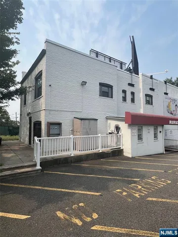 a view of a white building