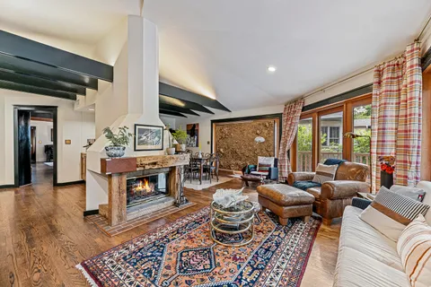 $799,000 | 1494 Oakwood Avenue, Highland Park, IL 60035