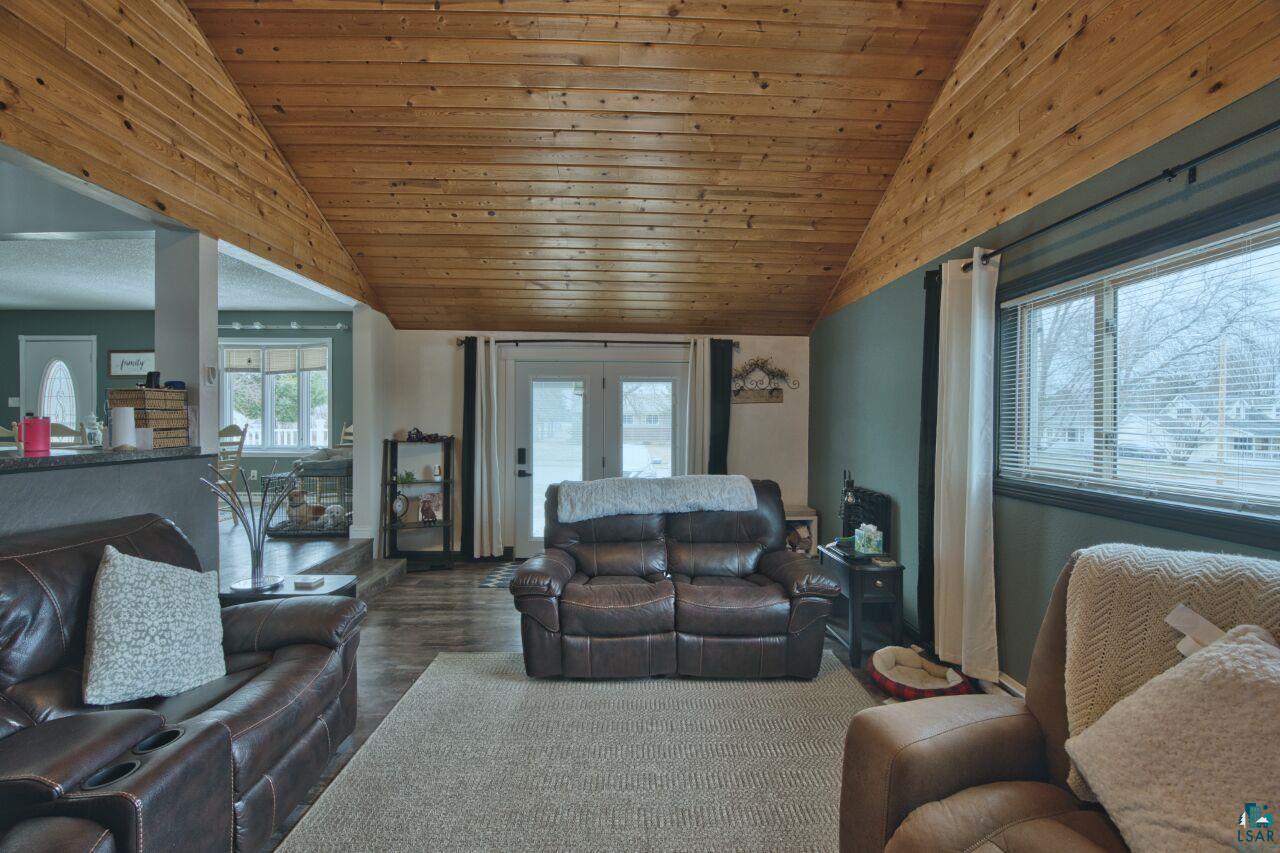 329 Wyandotte Road Hoyt Lakes, MN 55750 - Photo 12 of 52 Vaulted wood-finish plank ceiling