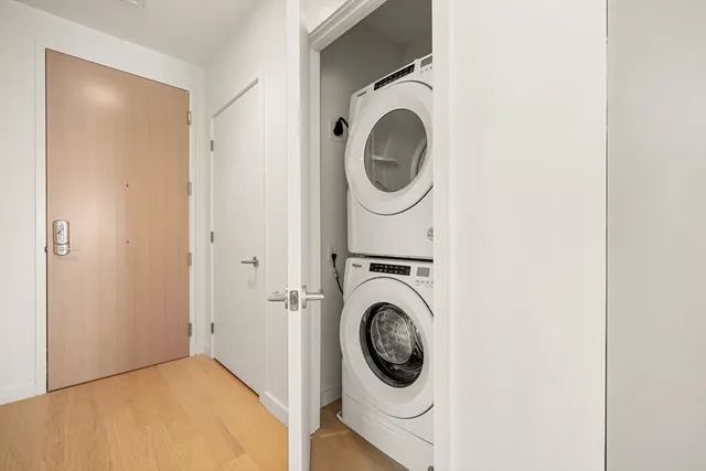 $2,950 | 21-35 West 2nd Street, Unit 407, Boston, MA 02127