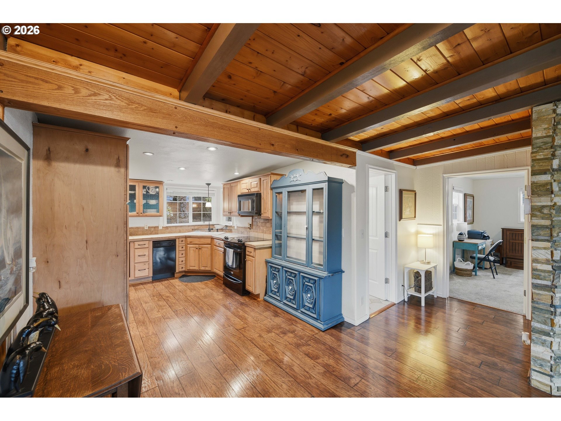 73028 Crannog Road North Bend, OR 97459 - Photo 13 of 47