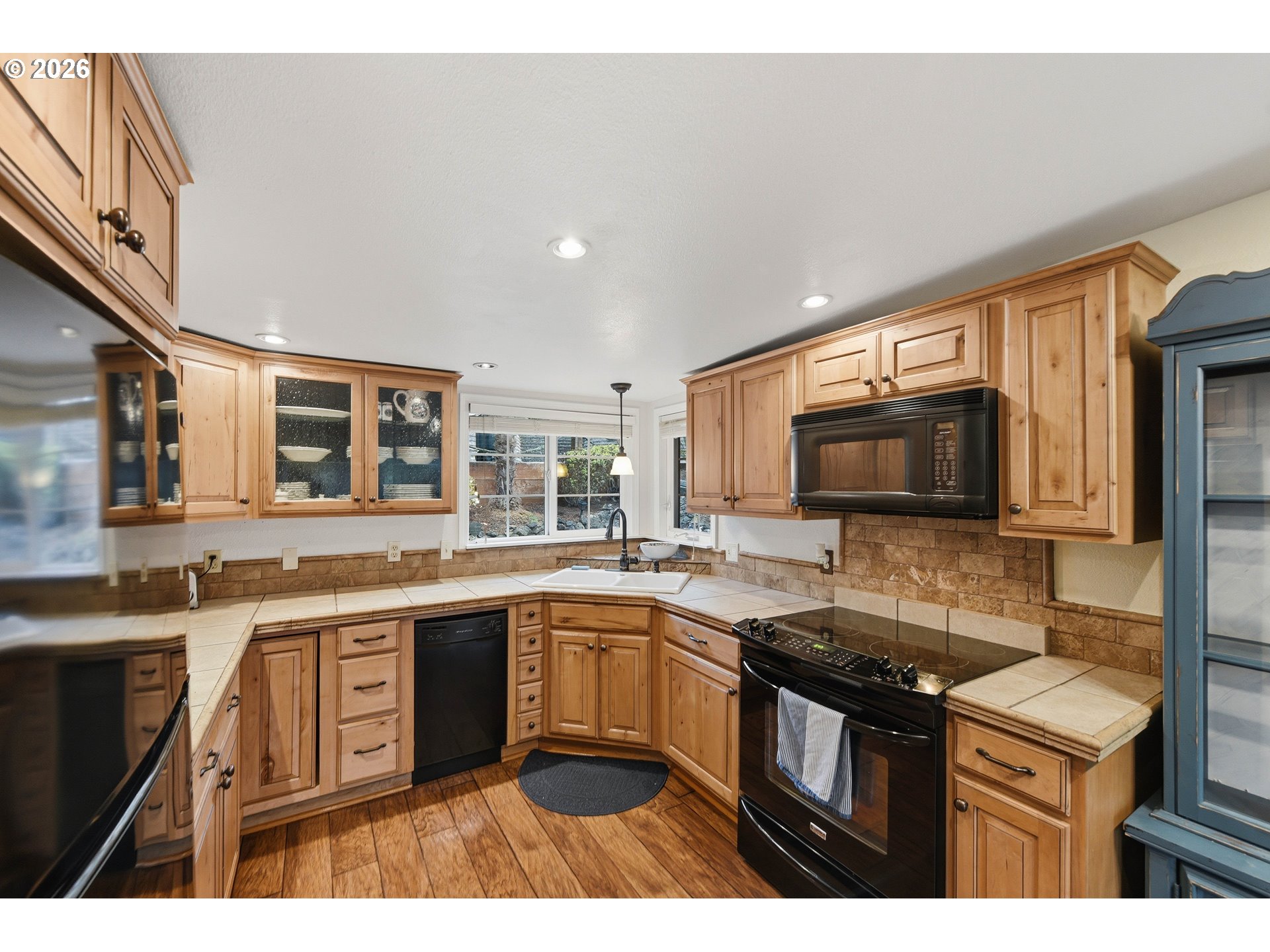 73028 Crannog Road North Bend, OR 97459 - Photo 14 of 47