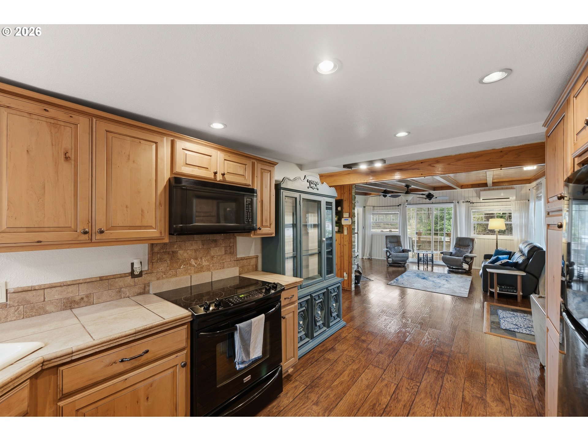 73028 Crannog Road North Bend, OR 97459 - Photo 15 of 47