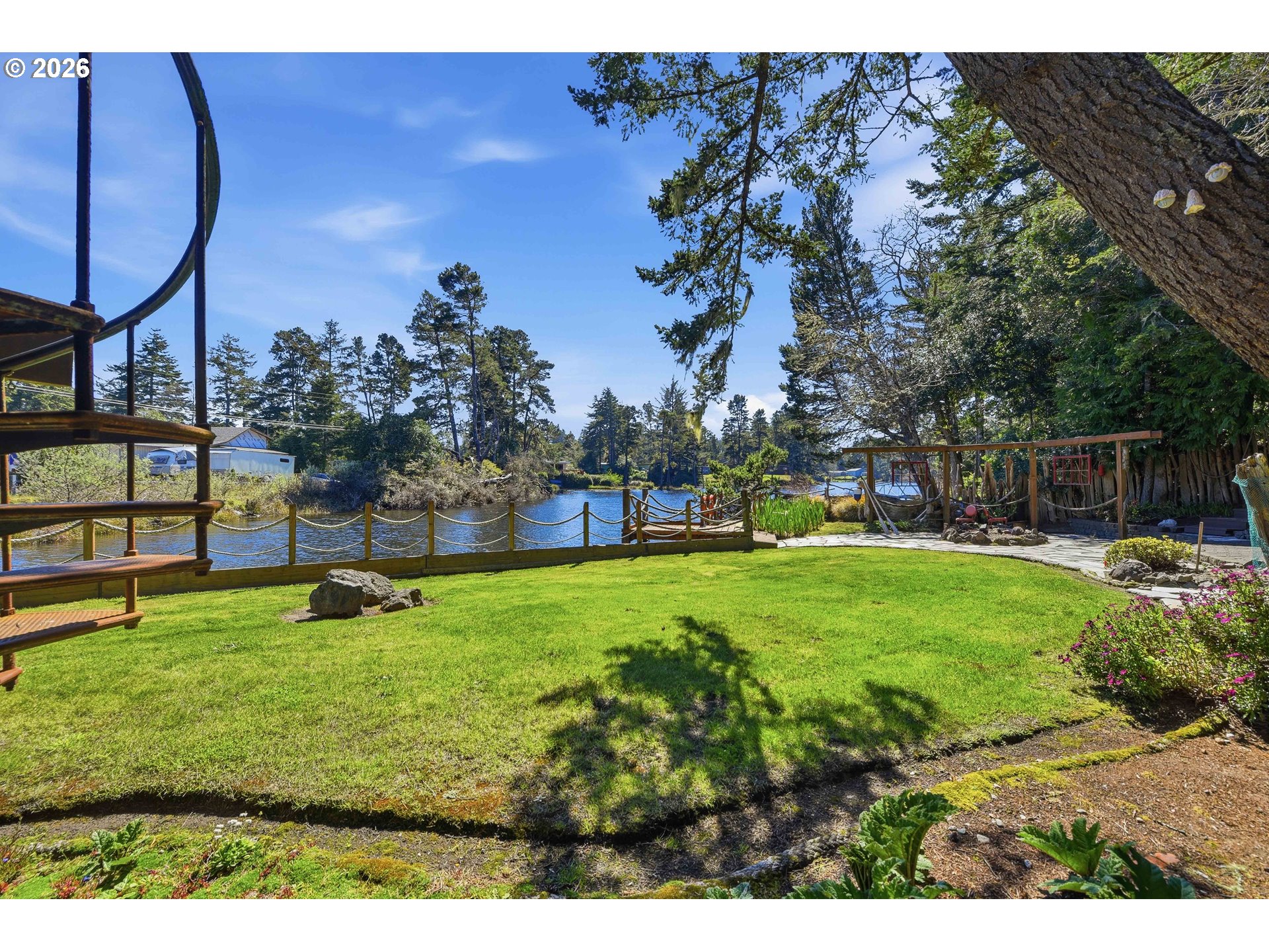 73028 Crannog Road North Bend, OR 97459 - Photo 22 of 47