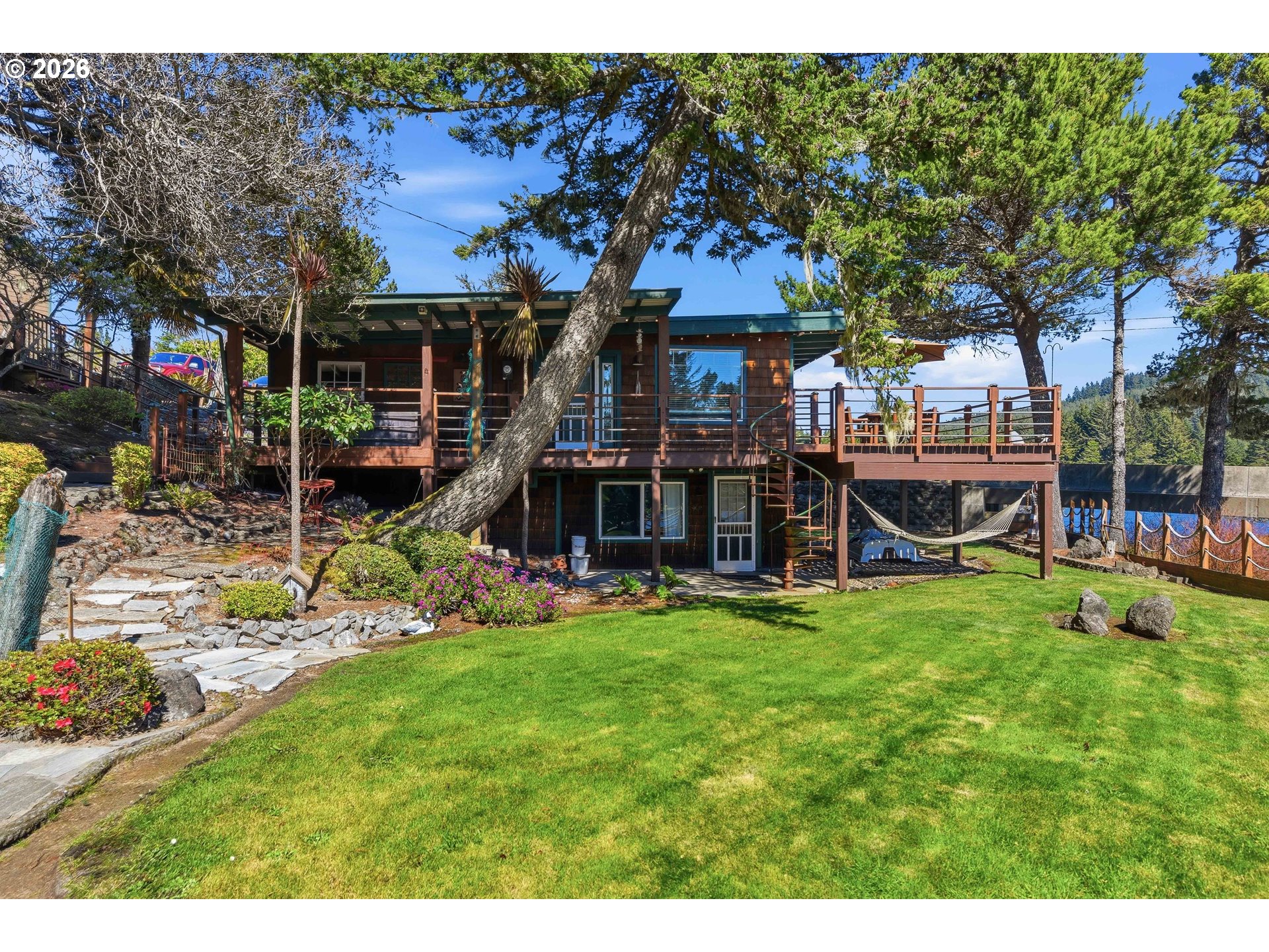 73028 Crannog Road North Bend, OR 97459 - Photo 25 of 47