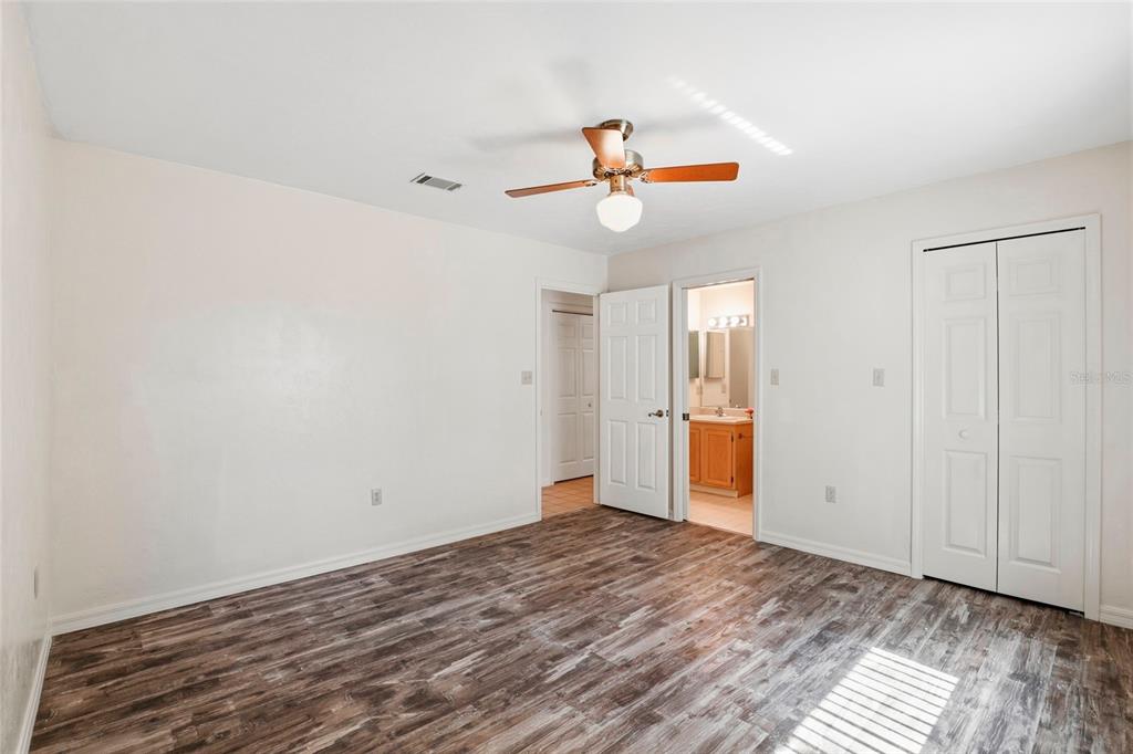 534 Southwest Thorne Lane Fort White, FL 32038 - Photo 27 of 51 a view of an empty room