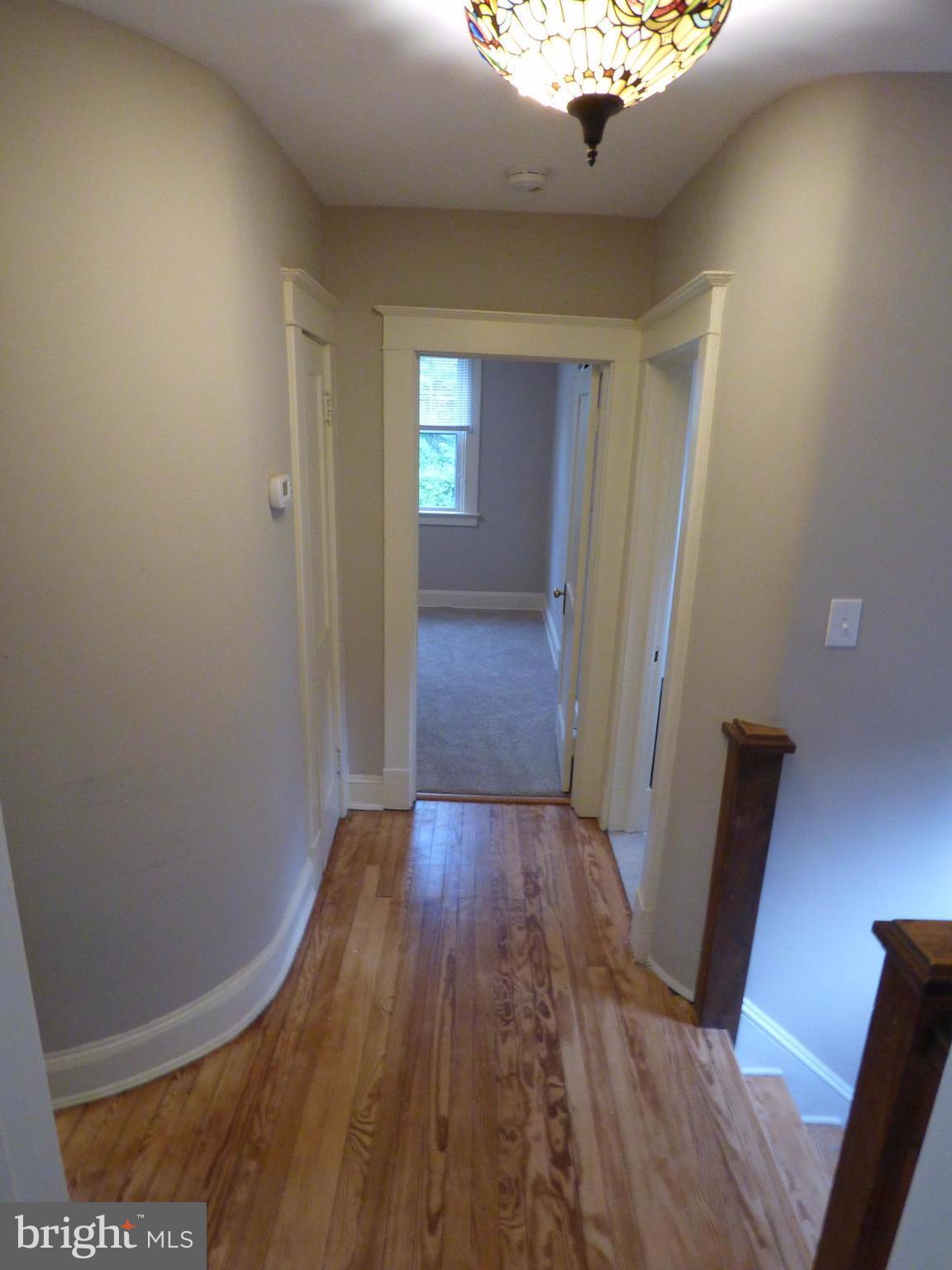 508 Hollen Road Baltimore, MD 21212 - Photo 7 of 14 Hallway