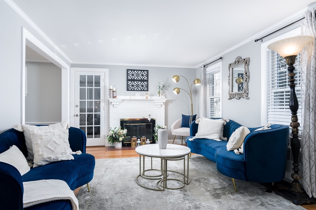 38 Sartell Road Waltham, MA 02451 - Photo 4 of 22 Gallery Image 4