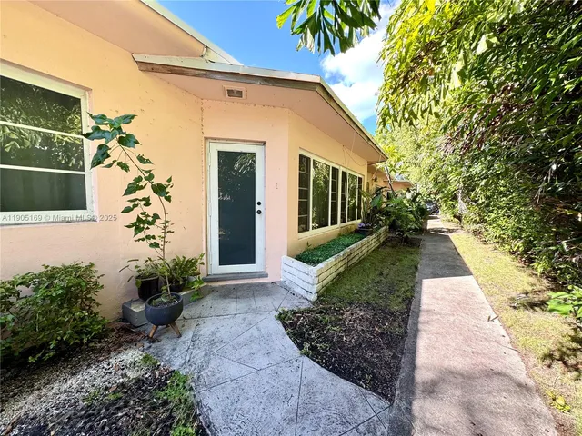 $325,000 | 1785 Calais Drive, Unit 5, Miami Beach, FL 33141