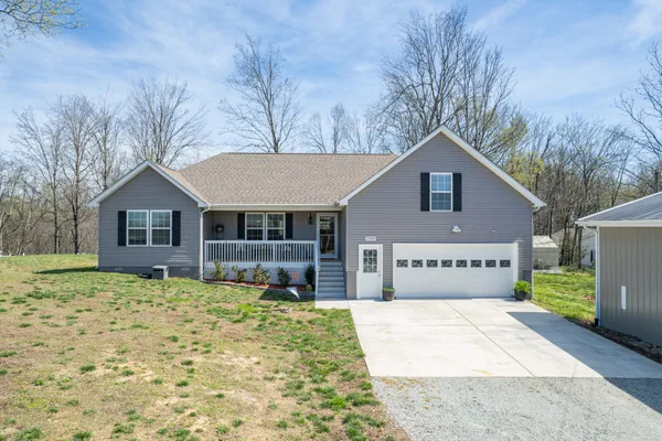 $446,000 | 2088 Garner Road, Mount Pleasant, TN 38474