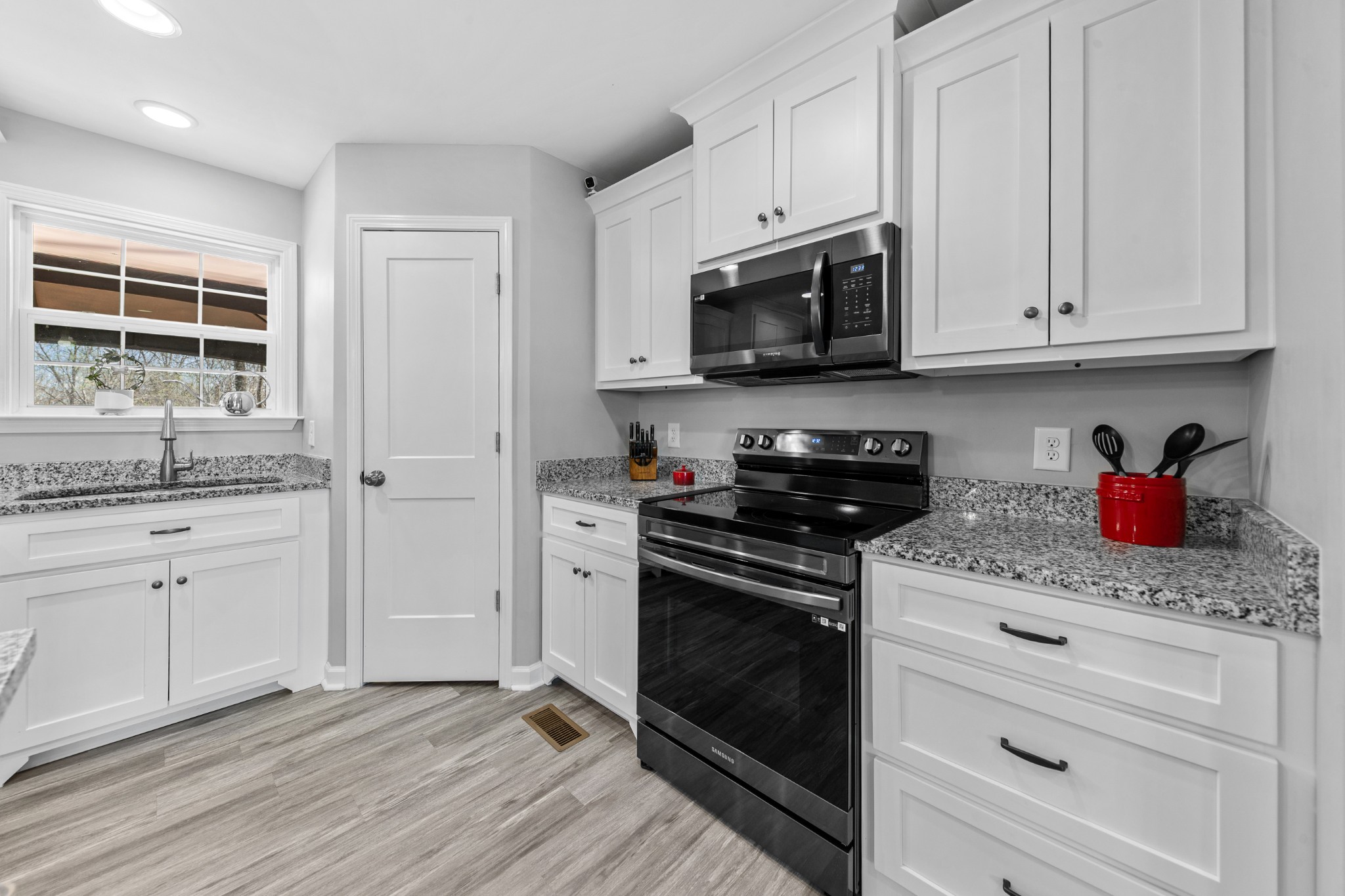 2088 Garner Road Mount Pleasant, TN 38474 - Photo 37 of 96