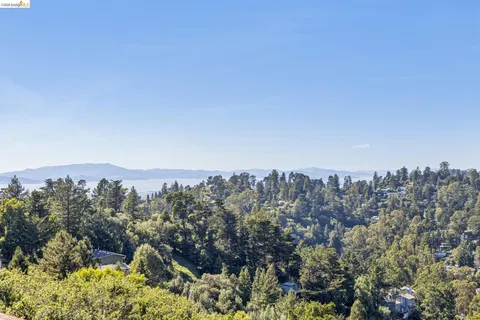 $1,295,000 | 46 Carisbrook Lane, Oakland, CA 94611