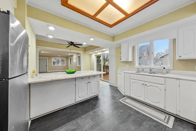 $180,000 | 605 10th Avenue Northwest, Austin, MN 55912