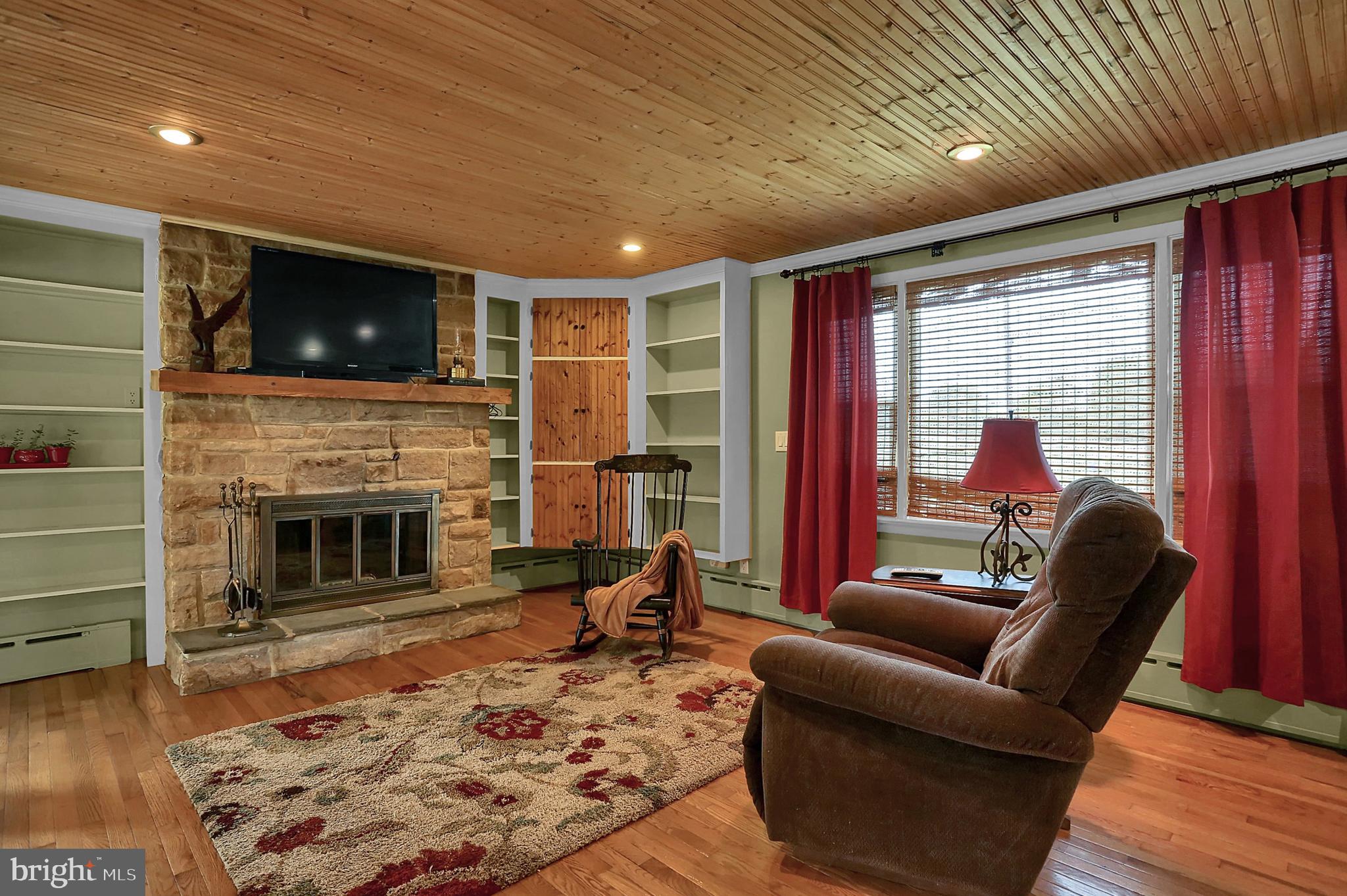 409 Middletown Road Hummelstown, PA 17036 - Photo 8 of 42 Gallery Image 8