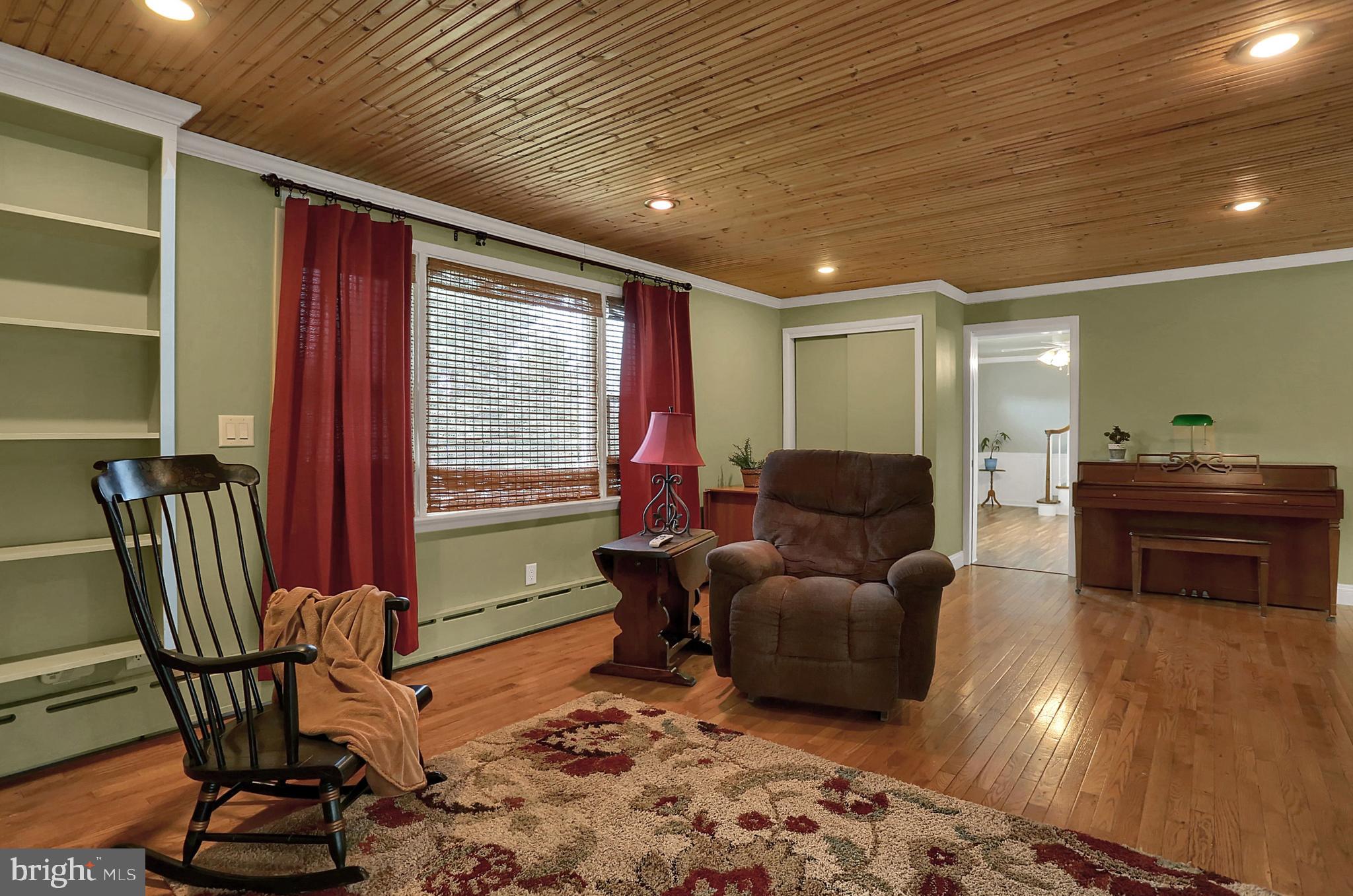409 Middletown Road Hummelstown, PA 17036 - Photo 9 of 42 Gallery Image 9