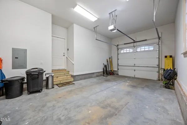 a view of a livingroom with furniture