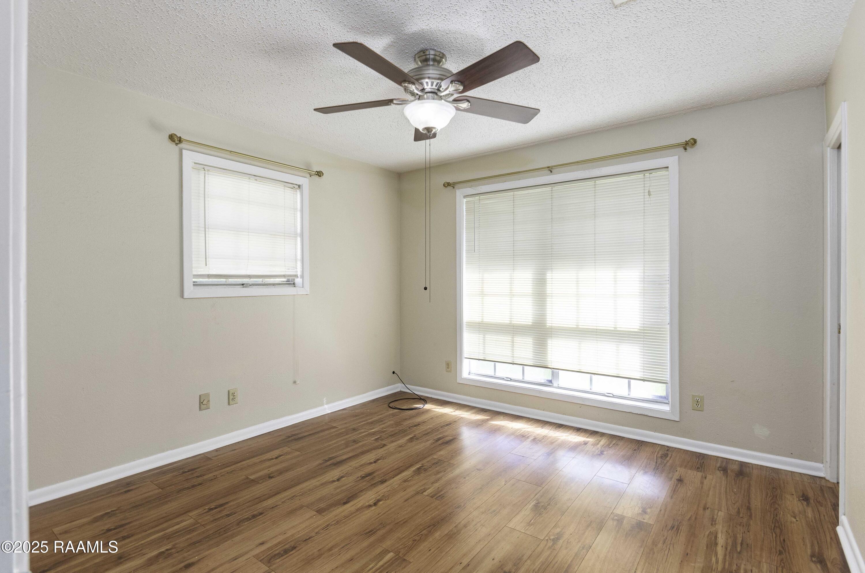 101 South Wakefield Drive Lafayette, LA 70503 - Photo 19 of 28 Master Bedroom 1 (4)