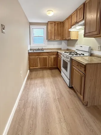 $2,625 | 127 Howard Street, Unit 1, Lawrence, MA 01841