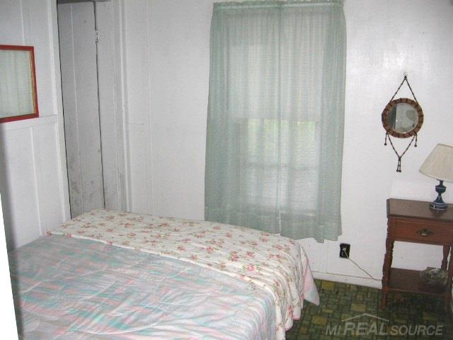 2875 Lakeshore Road Applegate, MI 48401 - Photo 16 of 28 31261359-15.JPG