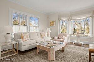 65 Wallacks Drive Stamford, CT 06902 - Photo 12 of 53 10. living room