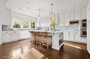 65 Wallacks Drive Stamford, CT 06902 - Photo 20 of 53 18 kitchen