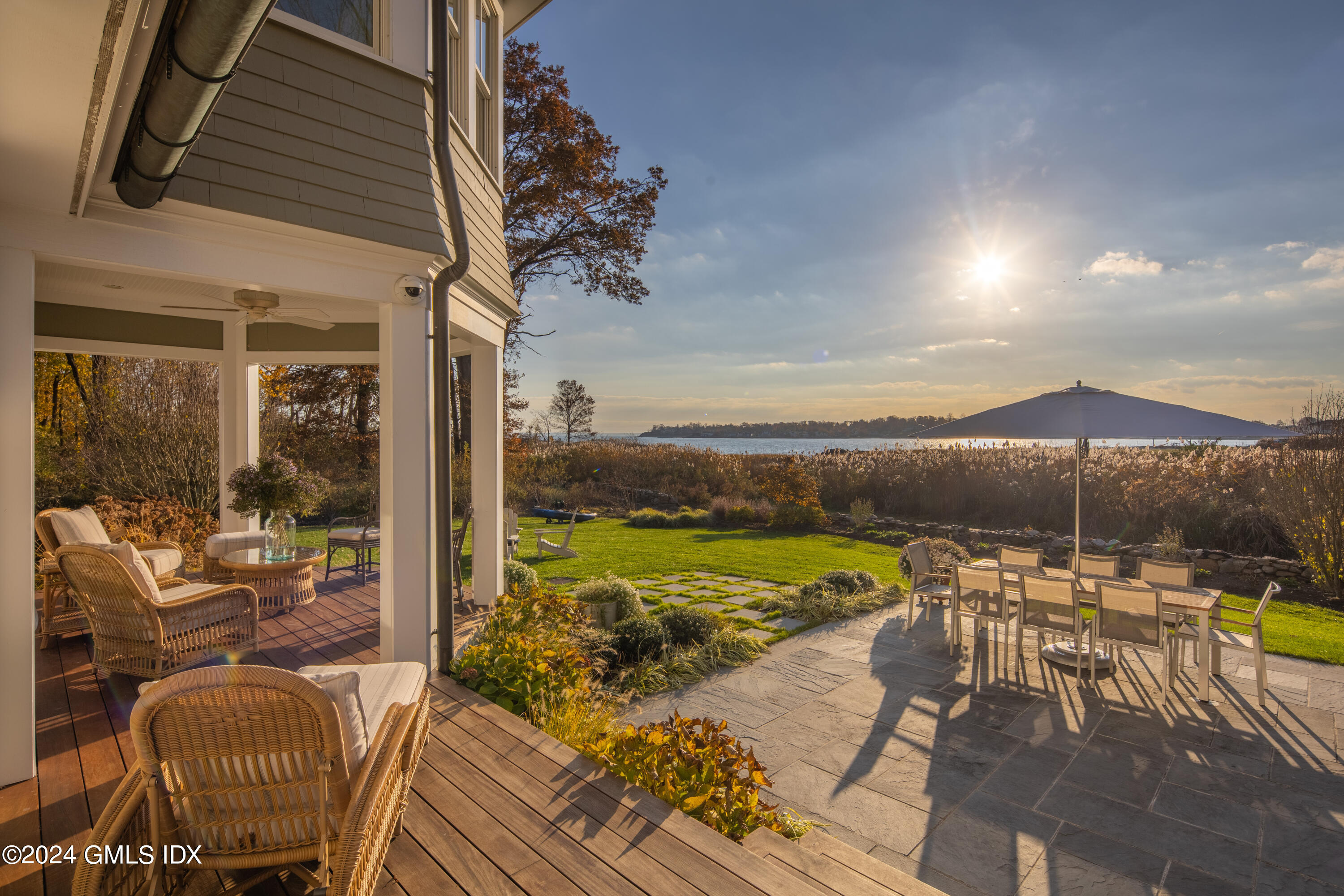 65 Wallacks Drive Stamford, CT 06902 - Photo 26 of 53 20.12 terrace