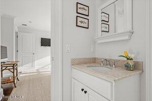 65 Wallacks Drive Stamford, CT 06902 - Photo 42 of 53 36. bath