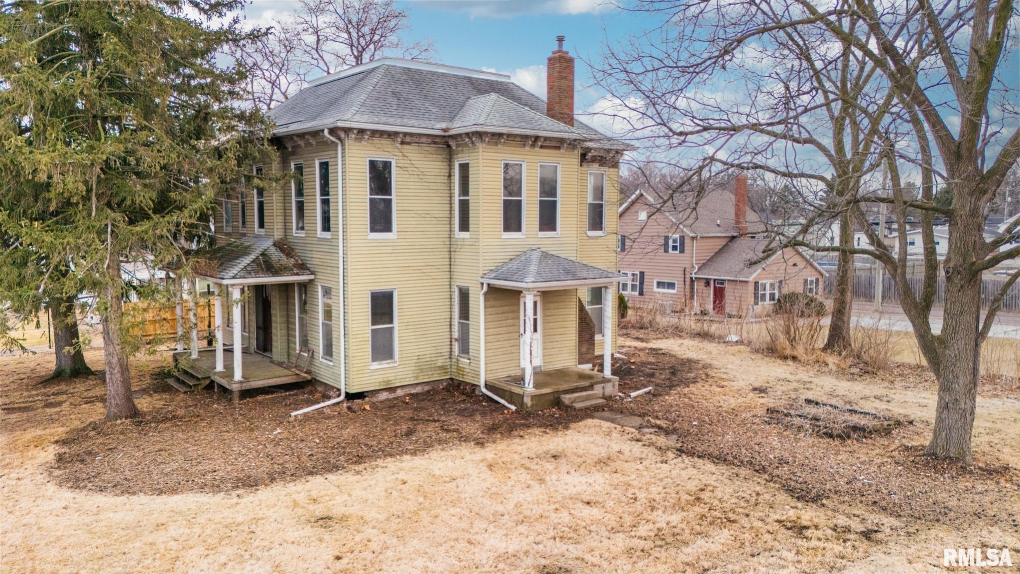 113 North 3rd Street Dunlap, IL 61525 - Photo 1 of 73