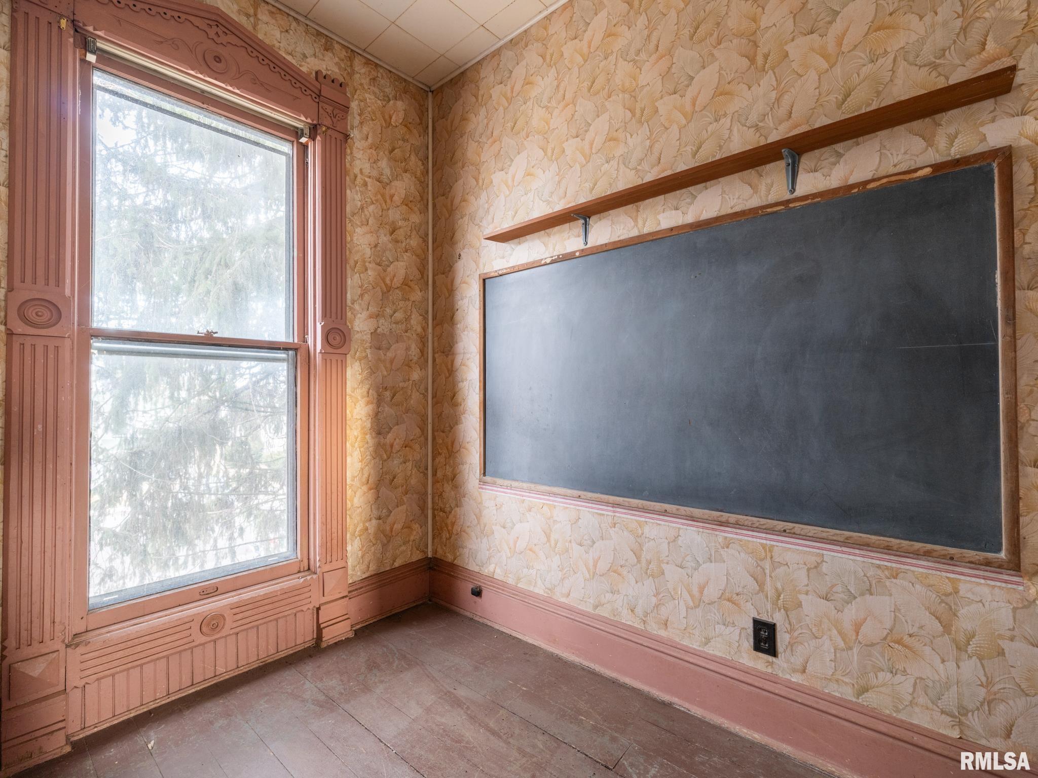 113 North 3rd Street Dunlap, IL 61525 - Photo 20 of 73