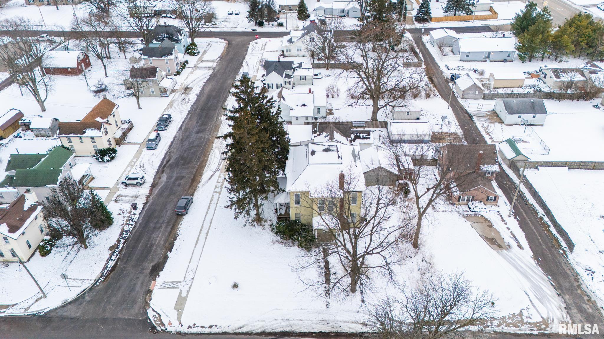 113 North 3rd Street Dunlap, IL 61525 - Photo 7 of 73