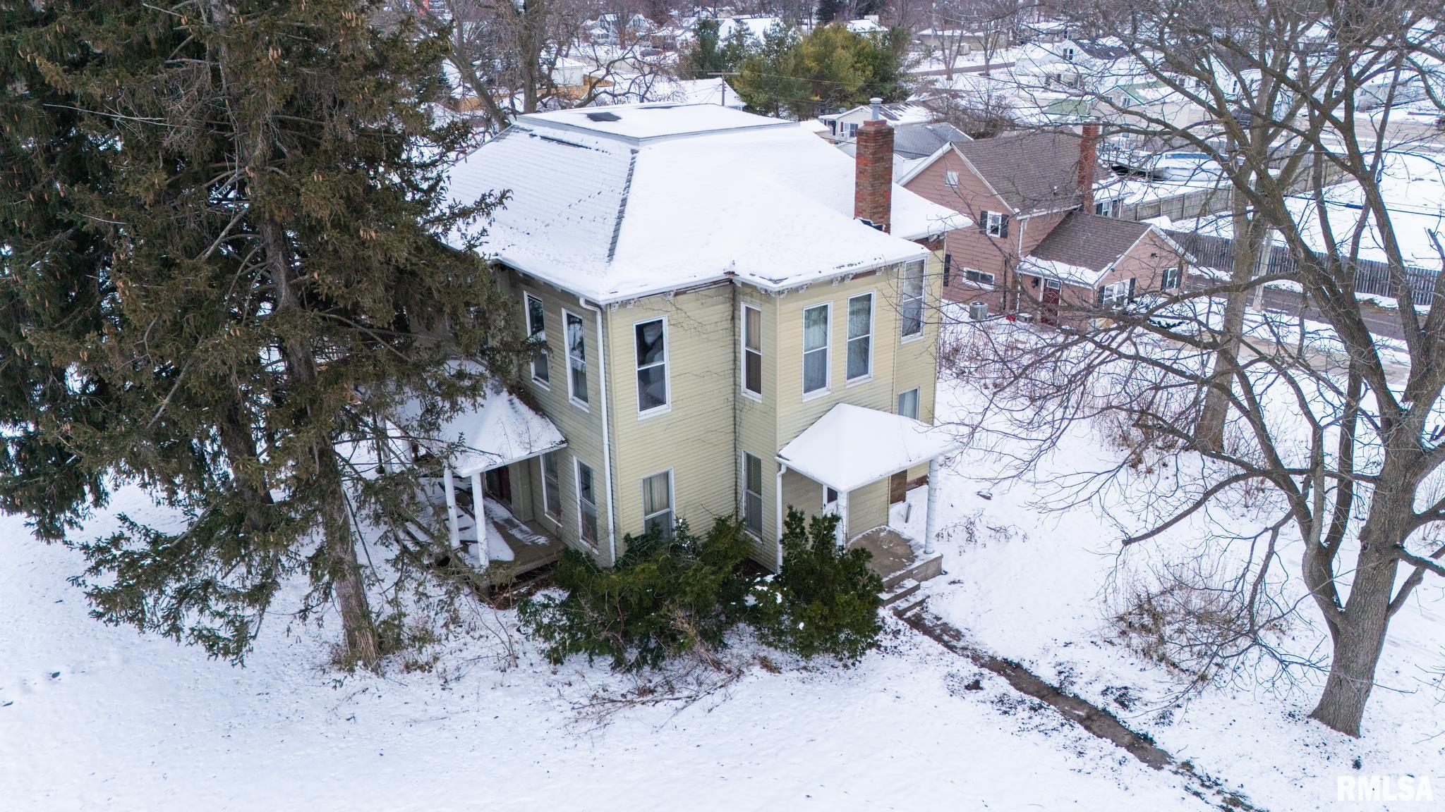 113 North 3rd Street Dunlap, IL 61525 - Photo 9 of 73