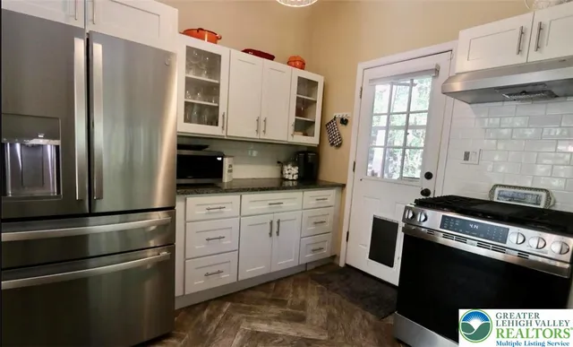 $349,000 | 107 Village Lane, Hawley, PA 18428